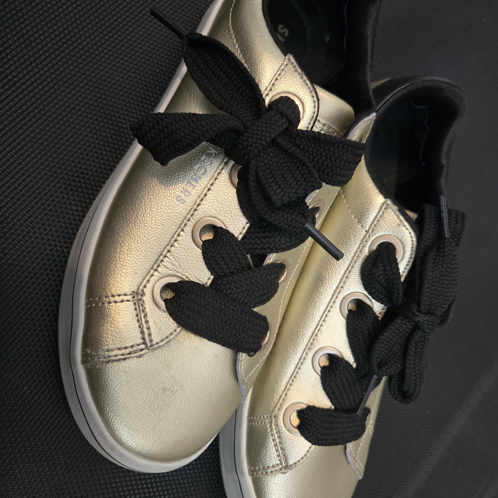 Skechers Gold Sneakers with Black Accents